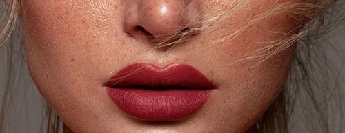 Black Honey Lips: Odtenek, ki pristaja vsem